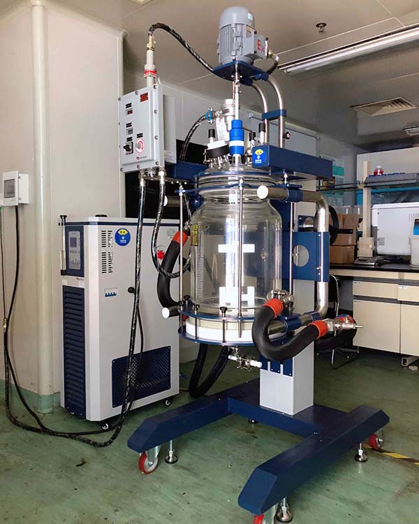 反應釜冷卻加熱系統(tǒng)安裝調(diào)試注意事項